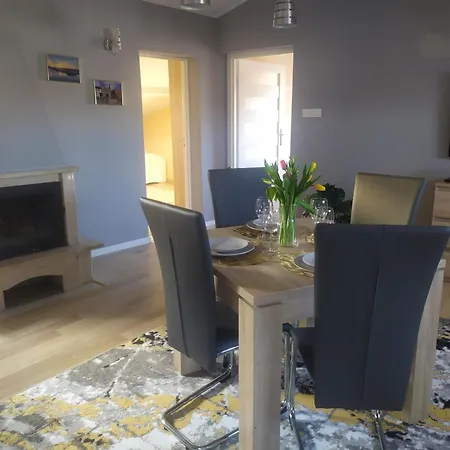 Mlynska 200m Od Plazy プツク