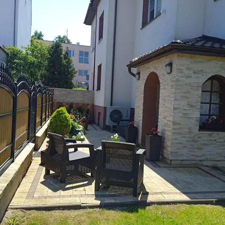 Mlynska 200m Od Plazy プツク